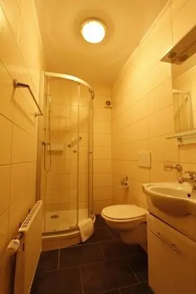 Üç Kişilik Oda, 3 Tek Kişilik Yatak