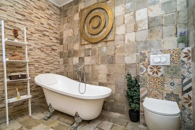 Villa (Six Bedroom Villa with Swimming pool )