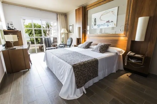 Comfort Tek Büyük Yataklı Oda, Bahçe Manzaralı