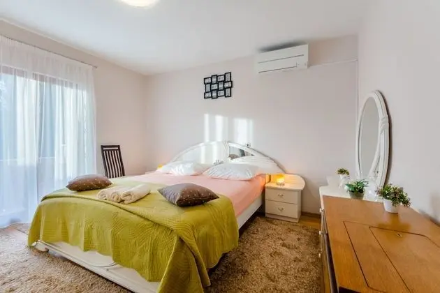 Villa (Three Bedroom Villa with Pool)