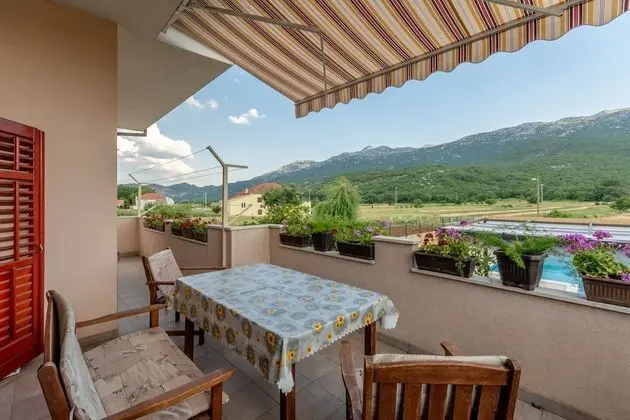 Villa (Three Bedroom Villa with Pool)