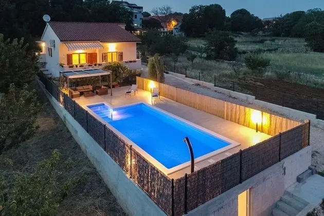 Villa (Three Bedroom Villa with Pool)