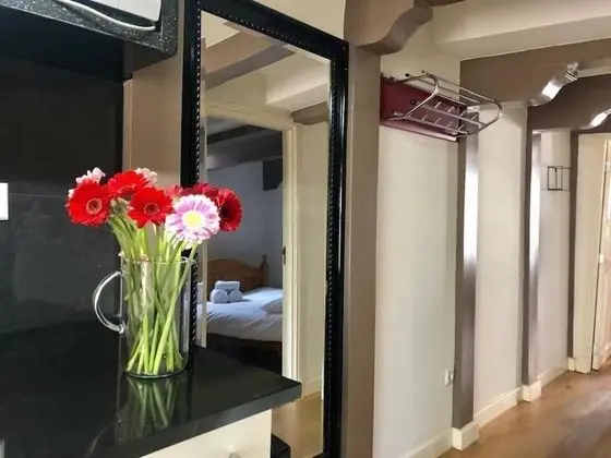 Tek Büyük Yataklı Oda (City View)