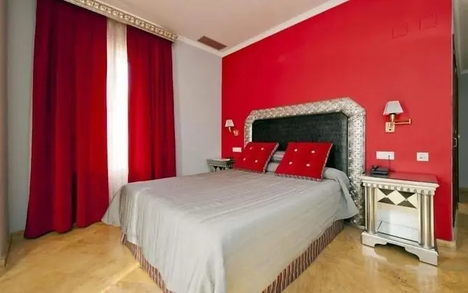 Deluxe Tek Büyük Yataklı Oda, Balkon