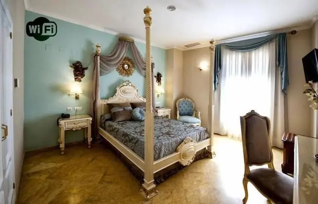 Deluxe Tek Büyük Yataklı Oda, Balkon
