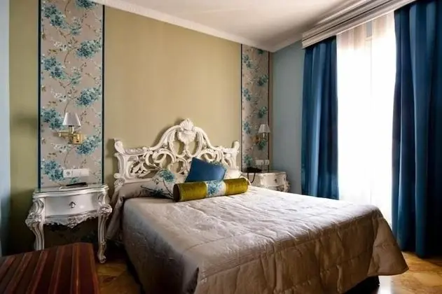 Deluxe Tek Büyük Yataklı Oda, Balkon