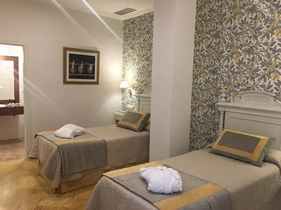 Standard Tek Büyük Yataklı Oda