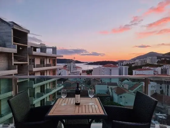 Apart Daire, 4 Yatak Odası, Deniz Manzaralı (A22)