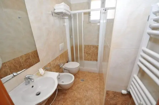 Tek Büyük Yataklı Oda, Balkon