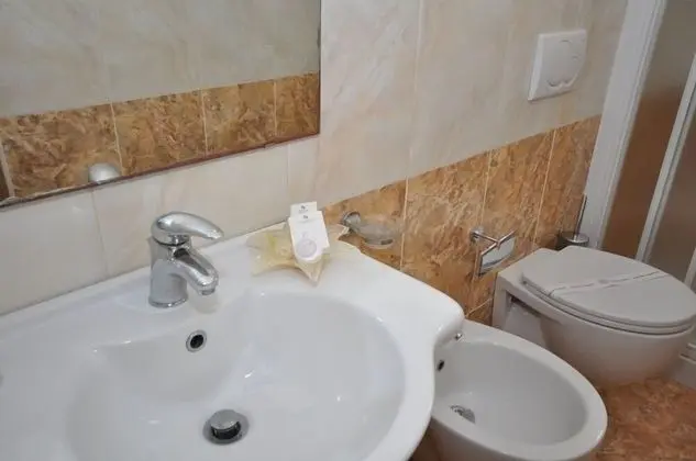 Üç Kişilik Oda, Balkon