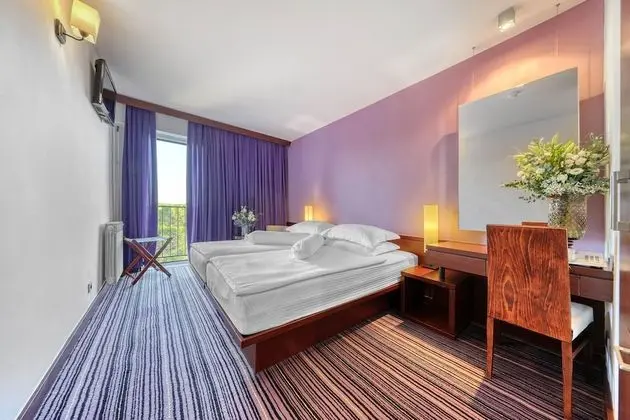 Comfort Tek Büyük Yataklı Oda