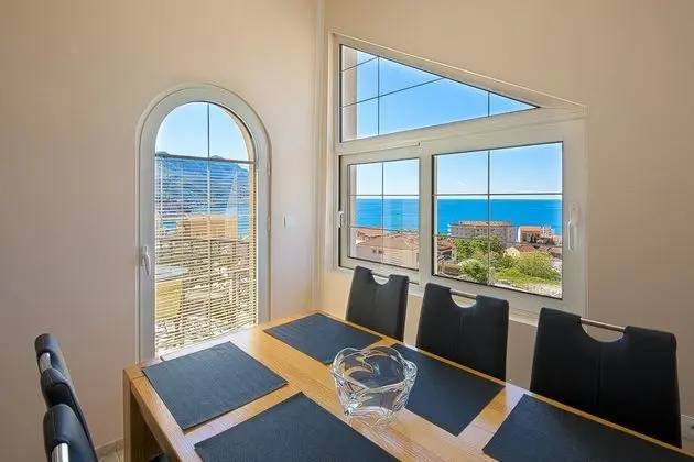 Comfort Apart Daire, 3 Yatak Odası, Teras, Deniz Manzaralı