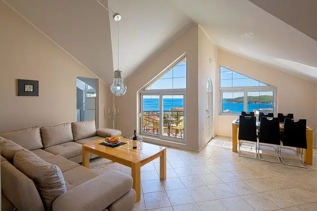 Comfort Apart Daire, 3 Yatak Odası, Teras, Deniz Manzaralı