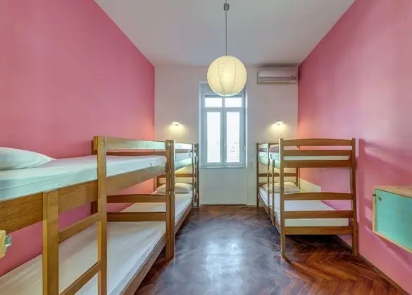 Ortak Ranzalı Oda (2 beds in 6 bed dorm)