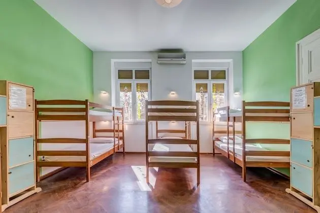 Ortak Ranzalı Oda (one bed in 10 bed dormitory)