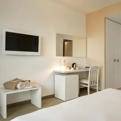 Tek Büyük Yataklı Oda (Letto extra Vista Mare)