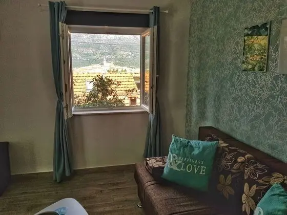 Apart Daire, Bahçe Manzaralı (A)
