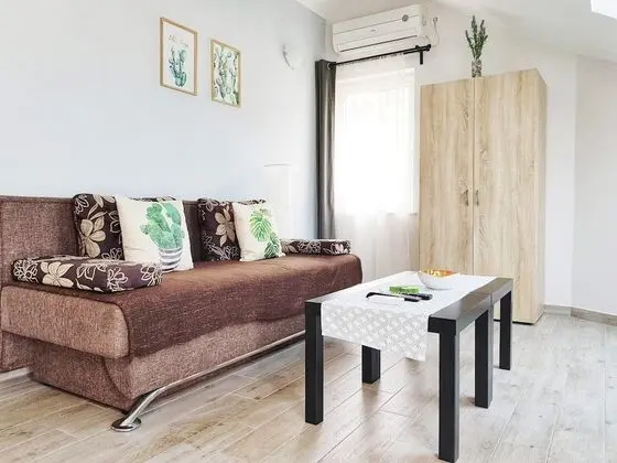 Apart Daire, Deniz Manzaralı (A)