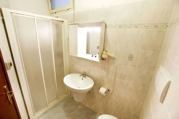 Standard Tek Büyük veya İki Ayrı Yataklı Oda