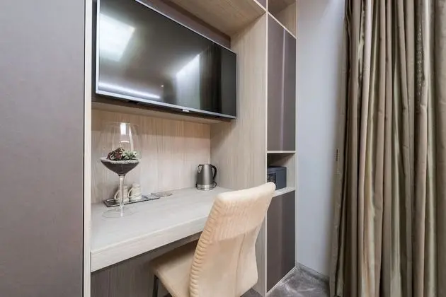 Deluxe Tek Büyük Yataklı Oda