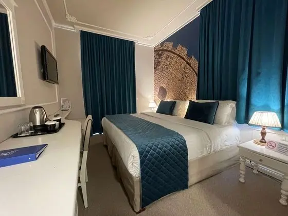 Comfort Oda, 2 Tek Kişilik Yatak, Balkon, Kısmi Deniz Manzaralı