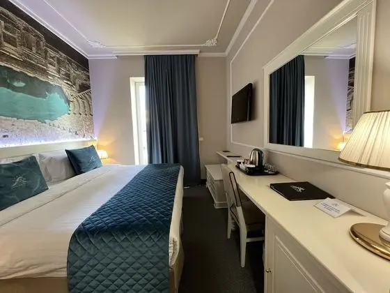 Comfort Oda, 2 Tek Kişilik Yatak, Balkon, Kısmi Deniz Manzaralı