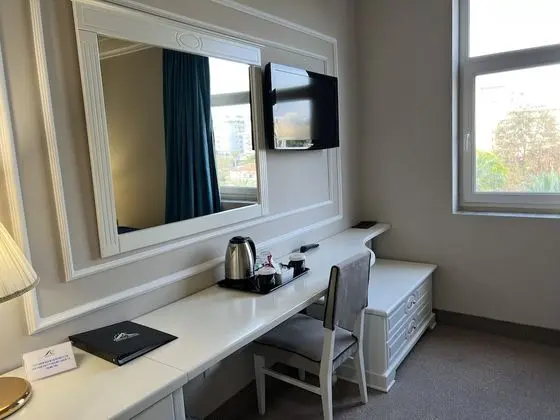 Comfort Oda, 2 Tek Kişilik Yatak, Sigara İçilmez, Havuz Manzaralı