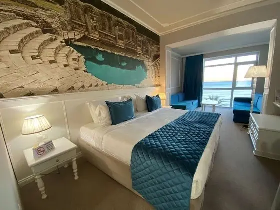 Superior Oda, Birden Çok Yatak, Sigara İçilmez, Deniz Manzaralı (with Two Single SofaBeds)
