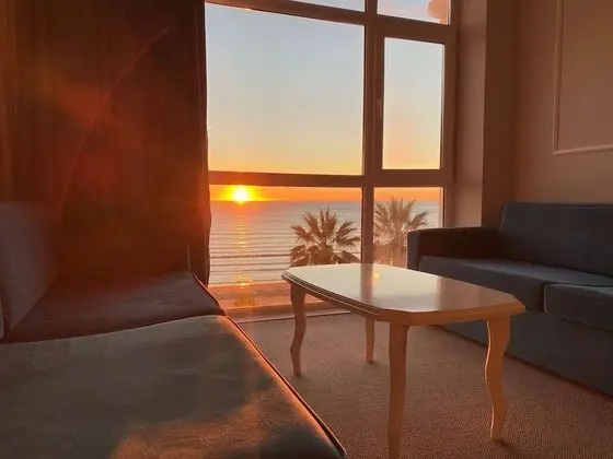 Superior Oda, Birden Çok Yatak, Sigara İçilmez, Deniz Manzaralı (with Two Single SofaBeds)