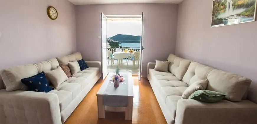 Villa, Deniz Manzaralı
