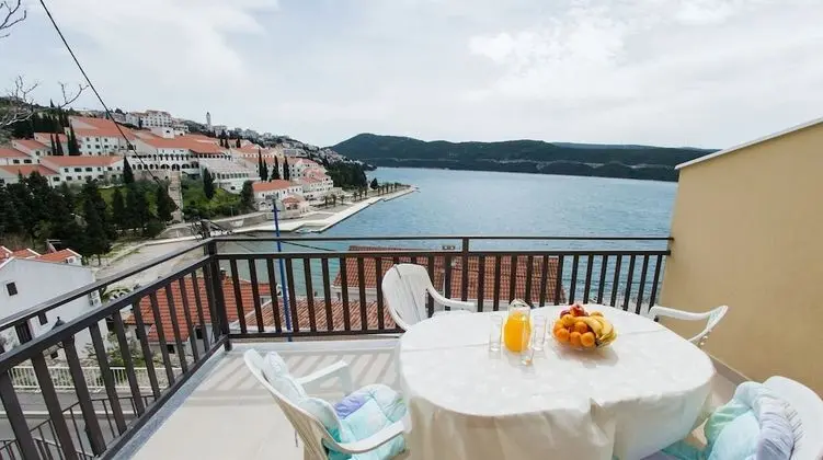 Villa, Deniz Manzaralı