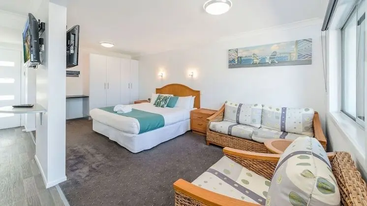 Deluxe Stüdyo, Birden Çok Yatak, Avlu Manzaralı