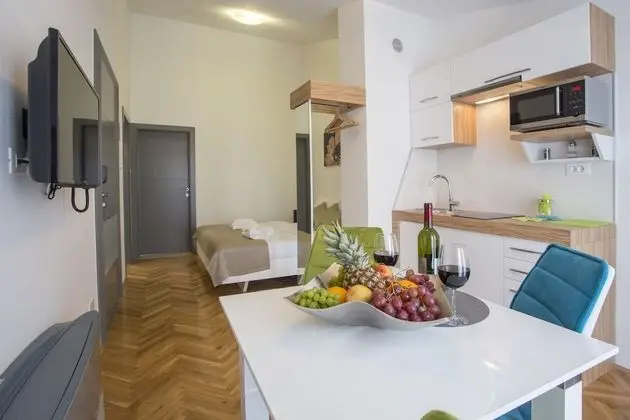 Stüdyo, Balkon