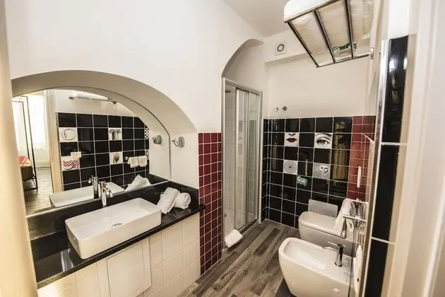 Deluxe Üç Kişilik Oda, Deniz Manzaralı