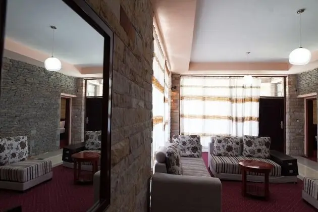 Family Süit, 2 Yatak Odası, Buzdolabı ve Mikrodalga, Bahçe Manzaralı