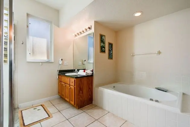 Luxury Oda, 4 Yatak Odası (Pool Home, Sleeps 8)