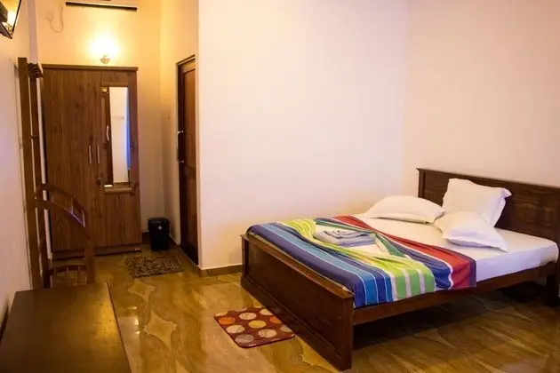 Economy Üç Kişilik Oda, 1 Tek Kişilik Yatak, Nehir Manzaralı