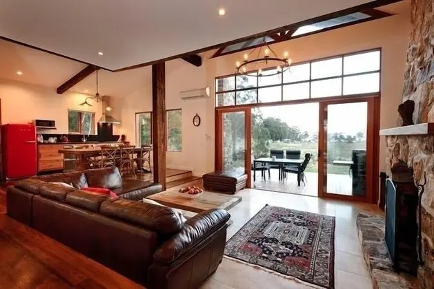 Ev (Lodge)