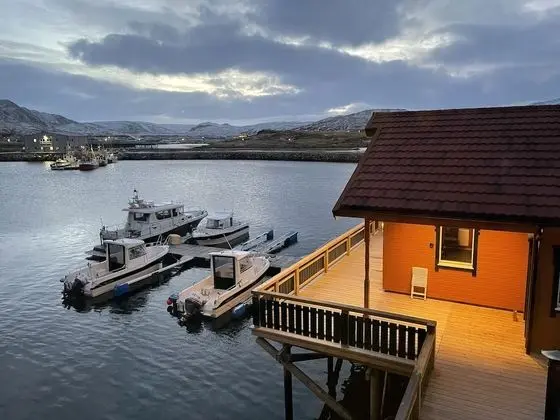 İki Ayrı Yataklı Oda, Ortak Banyo