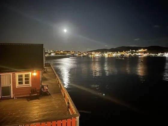 İki Ayrı Yataklı Oda, Ortak Banyo