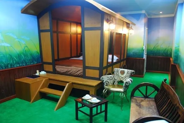Deluxe Tek Büyük veya İki Ayrı Yataklı Oda