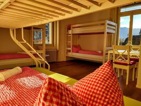 Design Ortak Ranzalı Oda, Karma Ranzalı Oda, Dağ Manzaralı