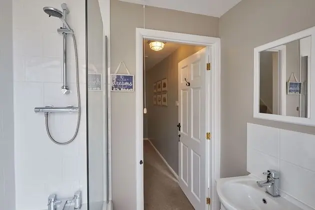 Ev