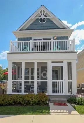 Ev