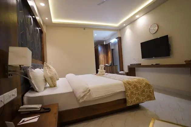 Deluxe Tek Büyük Yataklı Oda