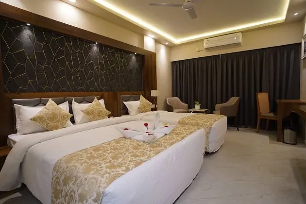 Deluxe Üç Kişilik Oda