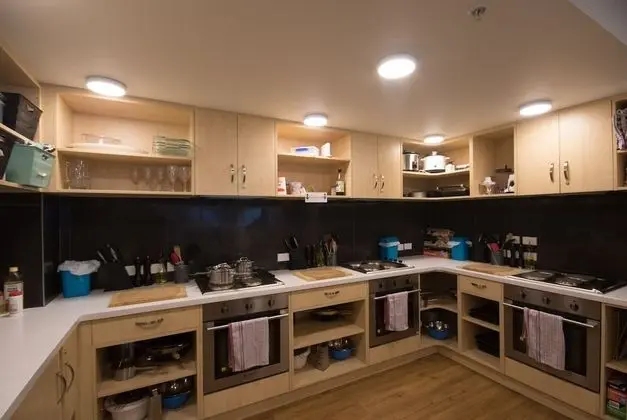 Oda, Ortak Banyo (6-Bed Private)
