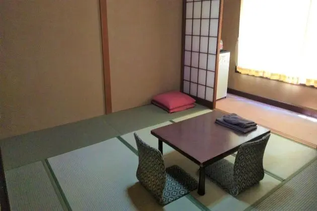 Traditional İki Ayrı Yataklı Oda, Ortak Banyo (Japanese Style Room)