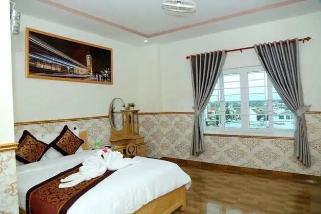 Standard Tek Büyük Yataklı Oda