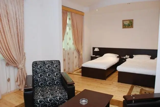 1 Çift Kişilik Veya 2 Tek Kişilik Yatak Deluxe